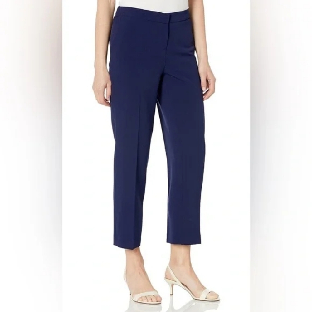 Kasper Women's Classic Navy Cropped Pants